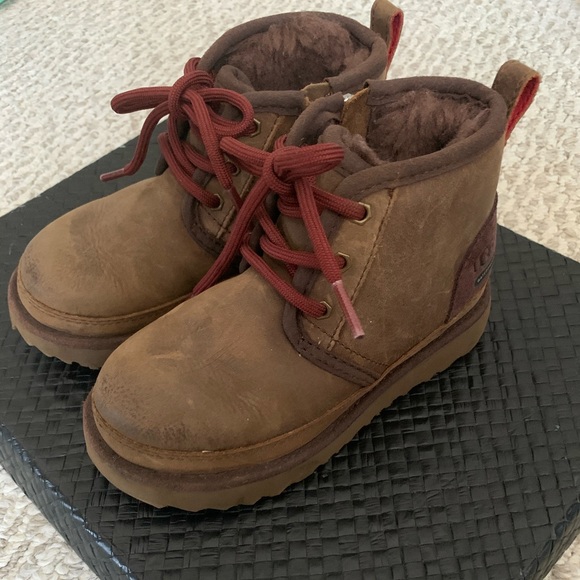 UGG toddler boy Neumel ll Waterproof chukka boots